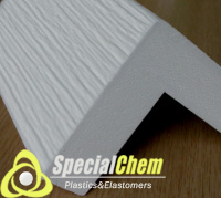 Trim board processed into a border profile: surfaces embossed with lines are also possible. The fine structure of the foam allows milling of the edges into rounded contours without any problems