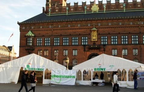 图8这是丹麦科技大学学生社团Greenvison活动现场