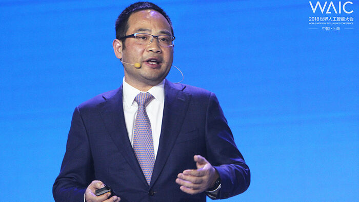 华为公司副总裁、华为云BU总裁郑叶来